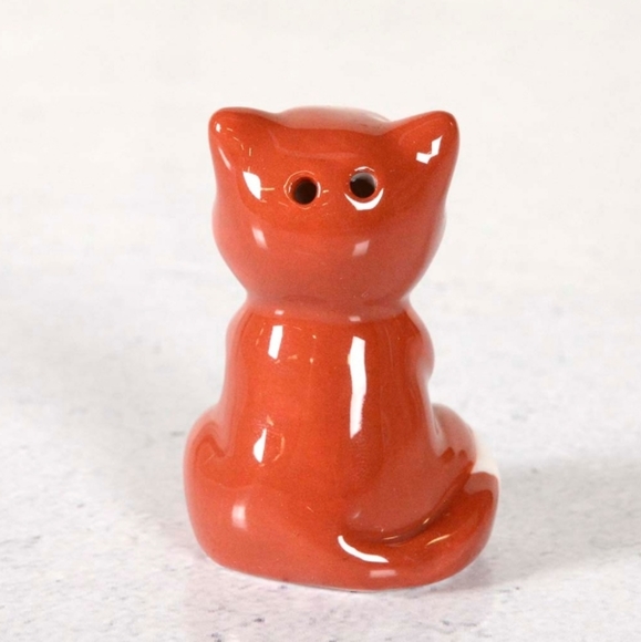 FOXES Mini Ceramic Salt & Pepper Shakers Stoneware NWT - Picture 2 of 4